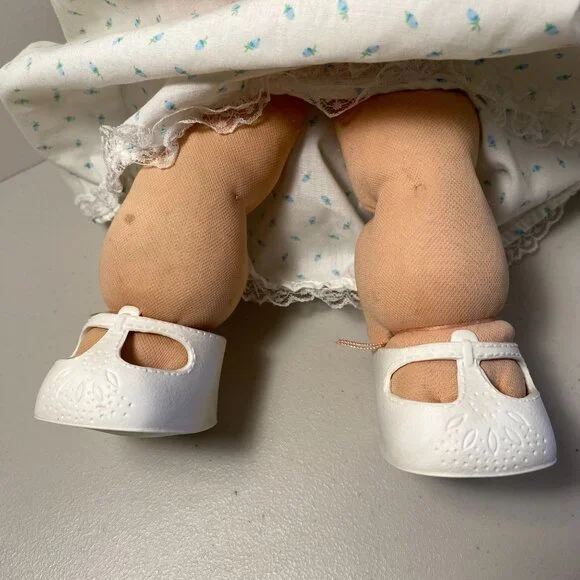 1983 Cabbage Patch Kids Doll Green Eyes Short Curly Blonde Hair CPK Outfit+Shoes - Picture 6 of 15